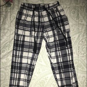 Fleece Pajama Bottoms brand is Kensie